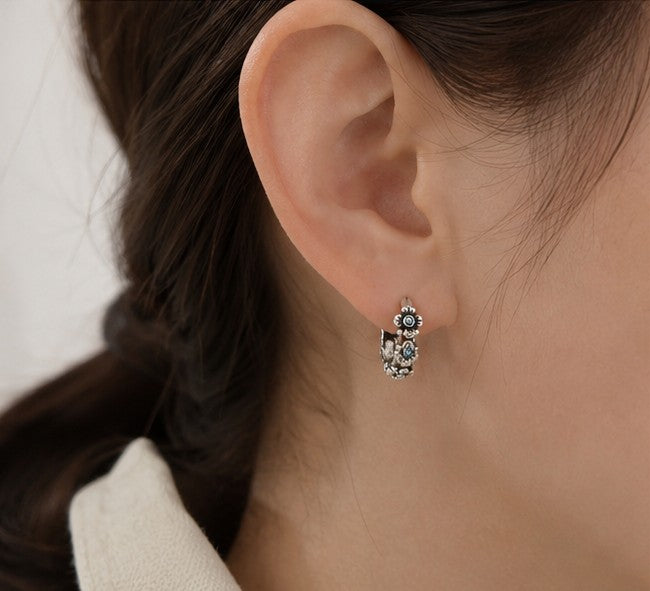 Lumina Pietra Retro Flower Huggie Earrings | 925 Sterling Silver, Vintage Style